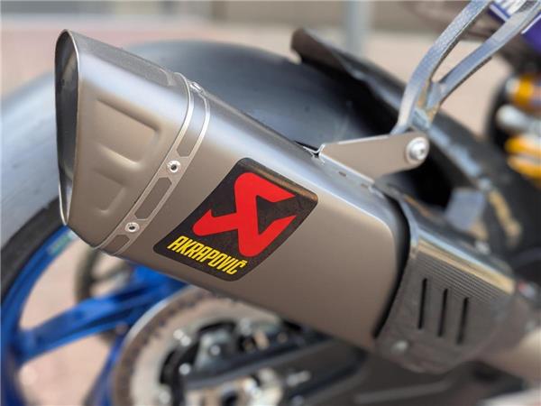 2022 YAMAHA R1
