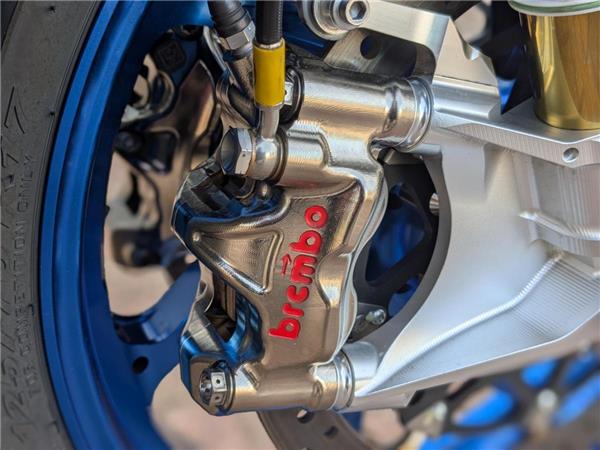 2022 YAMAHA R1