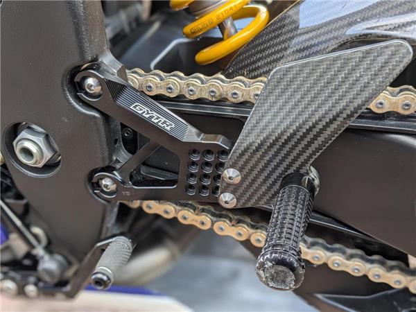2022 YAMAHA R1