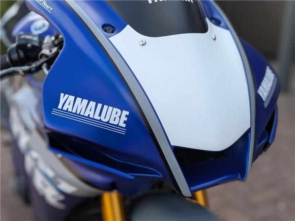 2022 YAMAHA R1