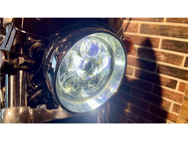 2015 HARLEY-DAVIDSON Sportster XL 1200 C Sportster Custom ABS