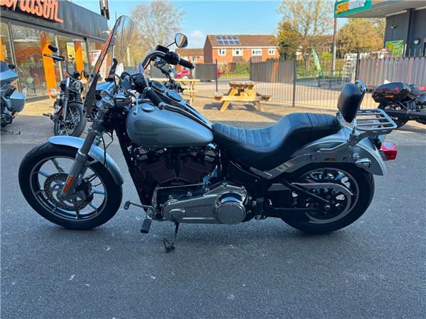 2019 HARLEY-DAVIDSON SOFTAIL FXLR LOWRIDER