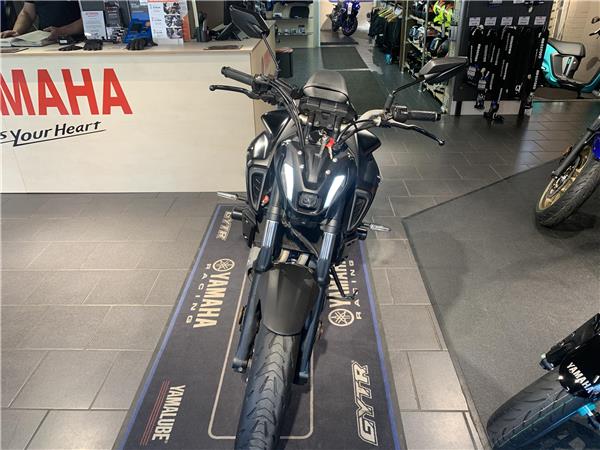 2022 Black MT-07, 1 Owner from new, R&G `s, Just serviced !