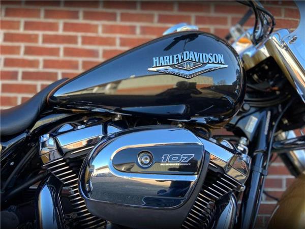 2016 Harley-Davidson Flhr Road King 1745 17