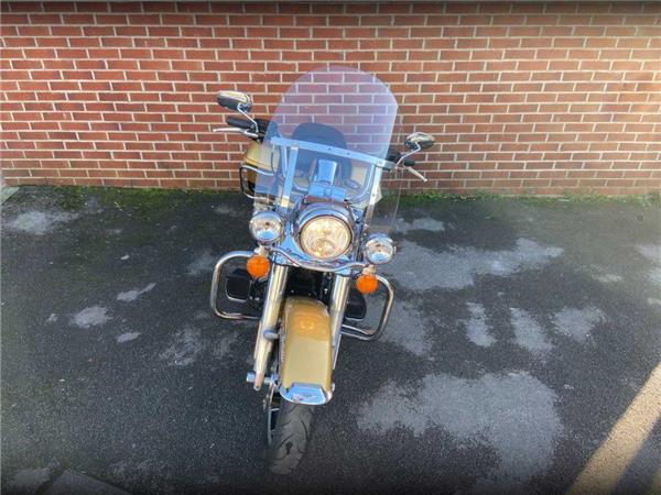 2016 Harley-Davidson Flhr Road King 1745 17