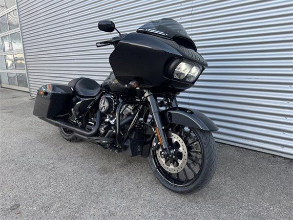 2018 Harley-Davidson Touring Road Glide Special FLTRXS Tourer