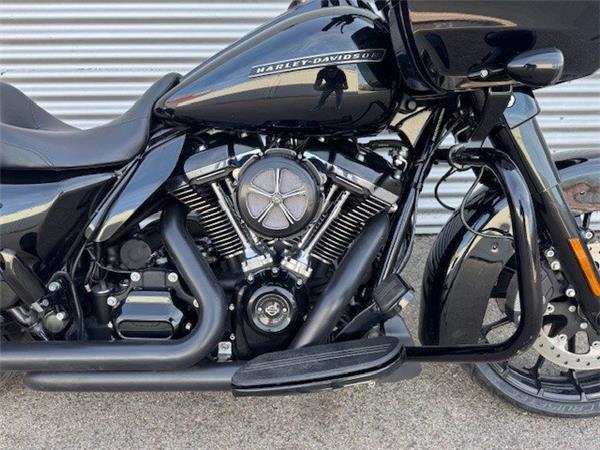 2018 Harley-Davidson Touring Road Glide Special FLTRXS Tourer