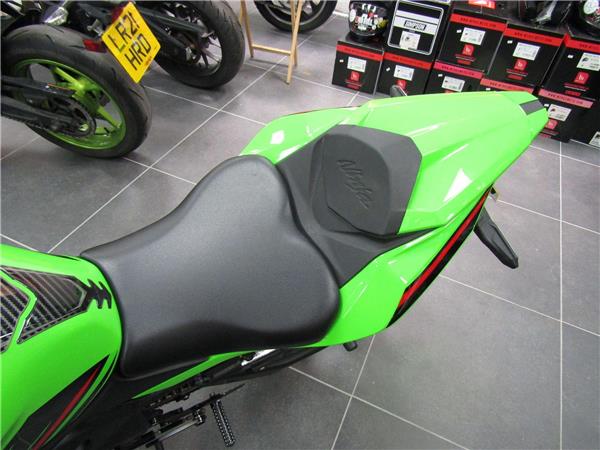 2023 Kawasaki Ninja ZX-4RR