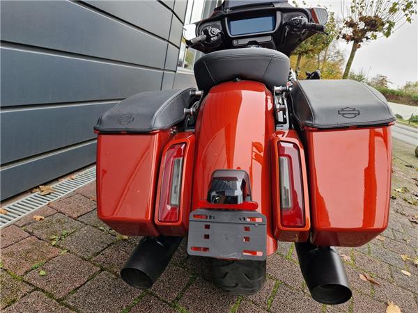 FLHX STREET GLIDE Topcase Abnehmbar + Zubehör