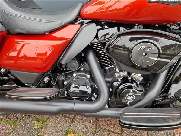 FLHX STREET GLIDE Topcase Abnehmbar + Zubehör