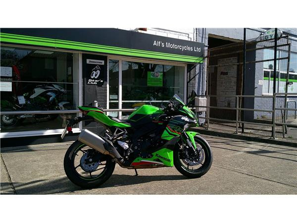 2024 Kawasaki Ninja ZX-4RR
