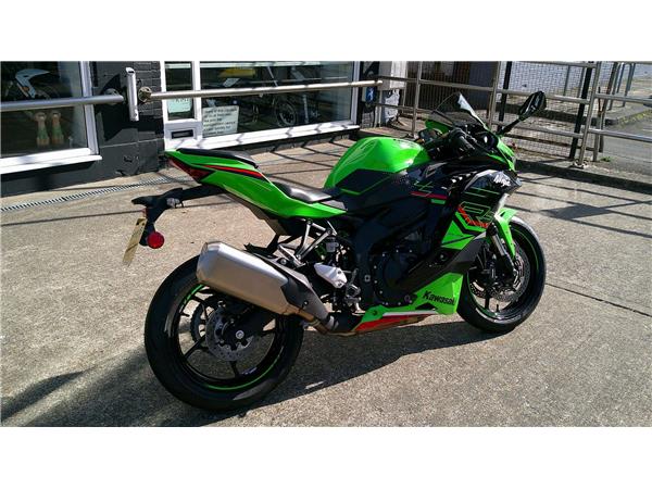 2024 Kawasaki Ninja ZX-4RR