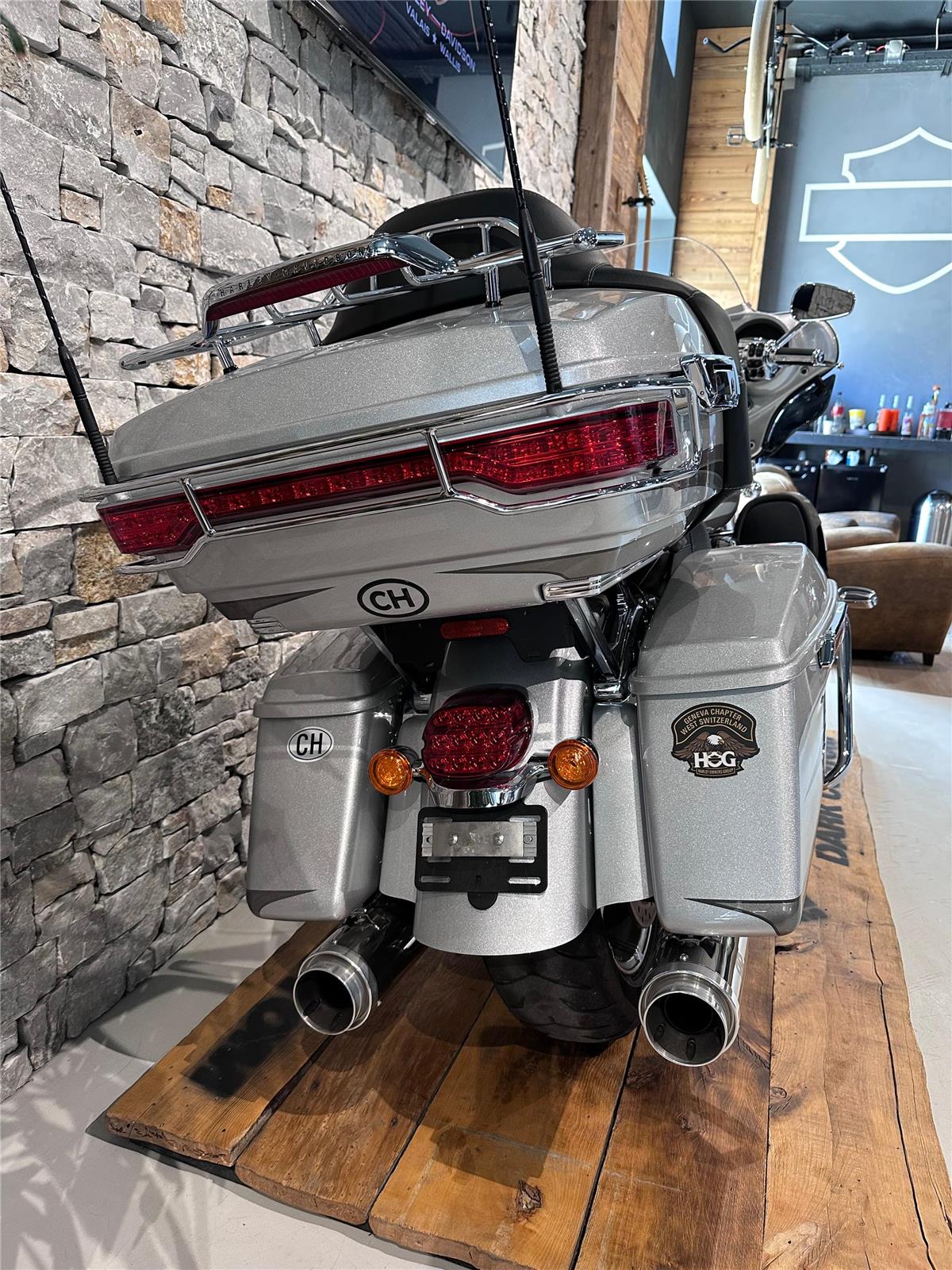2017 harley-davidson FLHTKSE