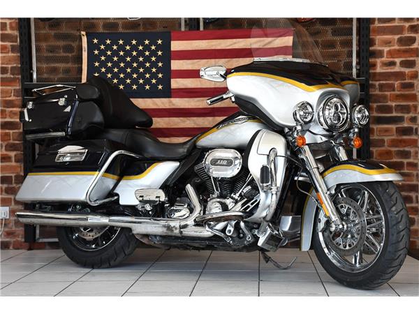 2012 HARLEY-DAVIDSON CVO FLHTCUSE SCREAMIN EAGLE ELECTRA GLIDE ULTRA CLASSIC