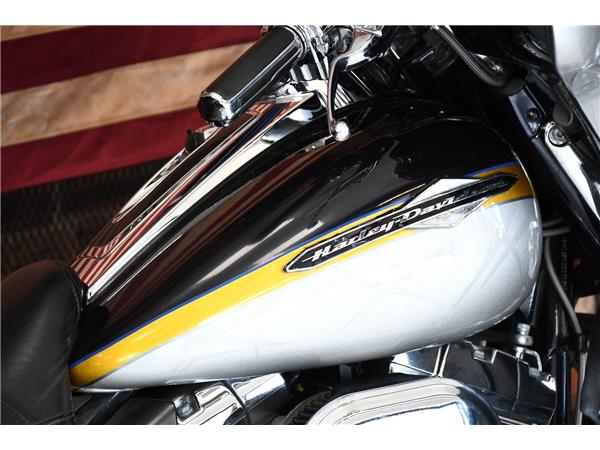 2012 HARLEY-DAVIDSON CVO FLHTCUSE SCREAMIN EAGLE ELECTRA GLIDE ULTRA CLASSIC