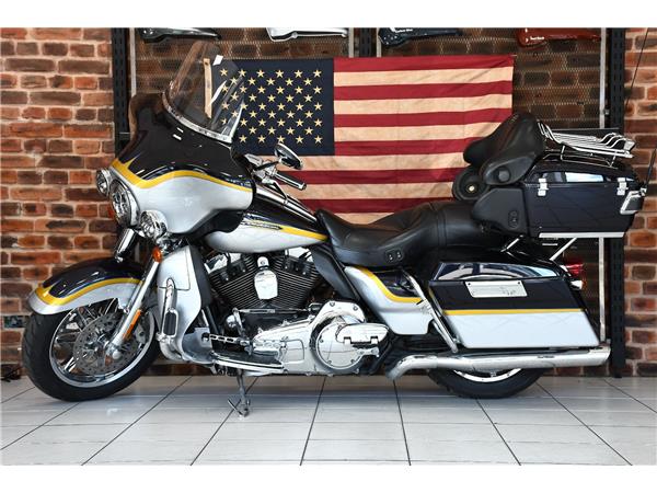 2012 HARLEY-DAVIDSON CVO FLHTCUSE SCREAMIN EAGLE ELECTRA GLIDE ULTRA CLASSIC
