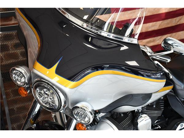 2012 HARLEY-DAVIDSON CVO FLHTCUSE SCREAMIN EAGLE ELECTRA GLIDE ULTRA CLASSIC