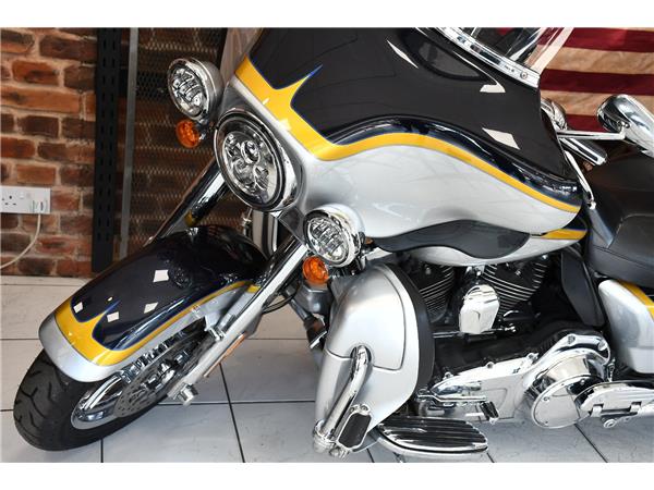 2012 HARLEY-DAVIDSON CVO FLHTCUSE SCREAMIN EAGLE ELECTRA GLIDE ULTRA CLASSIC