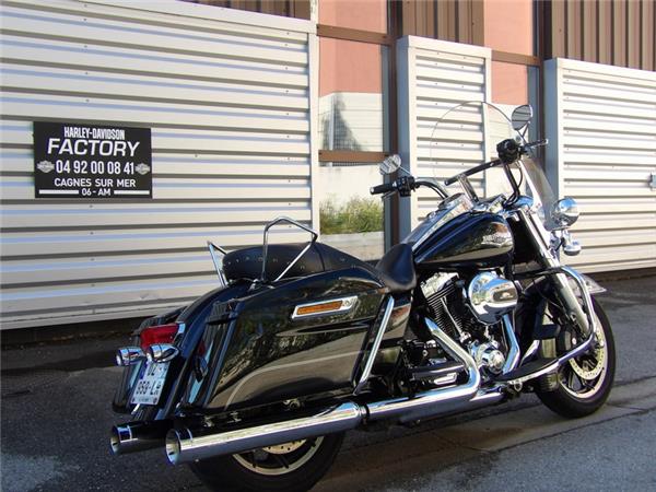 2016 HARLEY-DAVIDSON ROAD KING