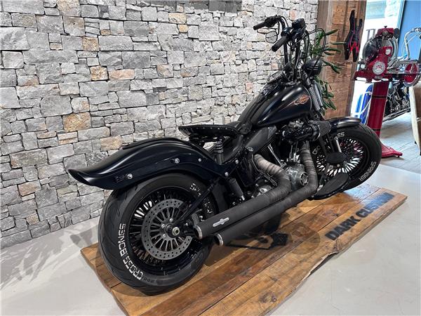 2011 HARLEY-DAVIDSON Softail FLSTSB