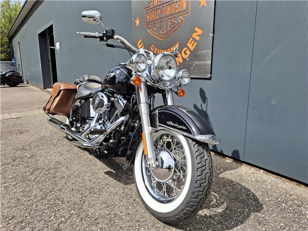 FLSTN Softail DeLuxe mit Jekill & Hyde\\