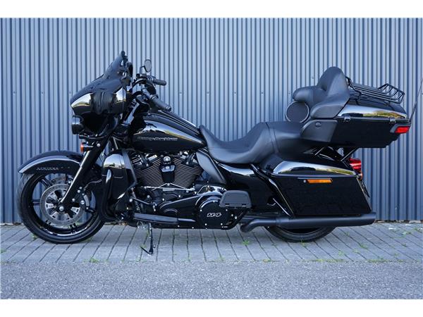 2021 HARLEY-DAVIDSON Touring FLHTK Electra Glide Ultra Limited Black Finish114