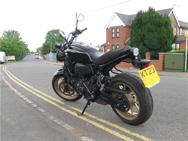 Yamaha XSR 700. 
