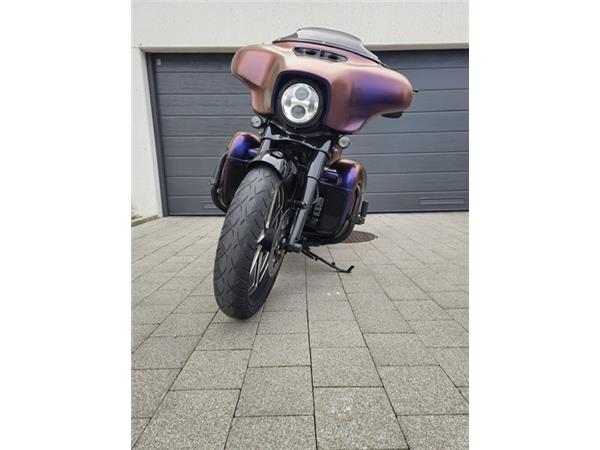 2016 HARLEY-DAVIDSON CVO FLHXSE Street Glide ABS CVO