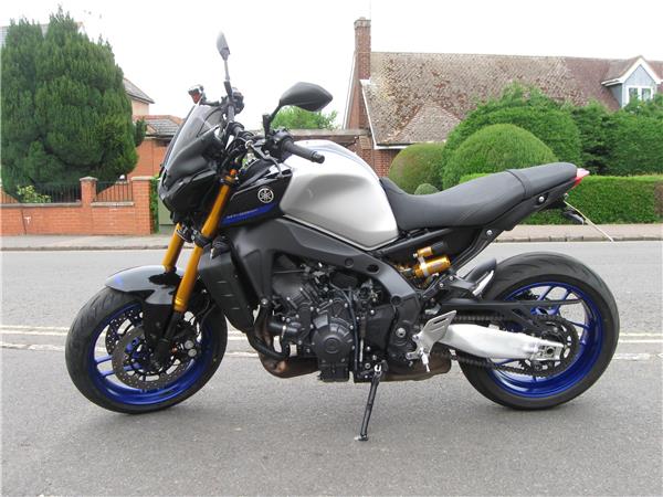 Yamaha MT-09 SP. Screen and tail tidy fitted.