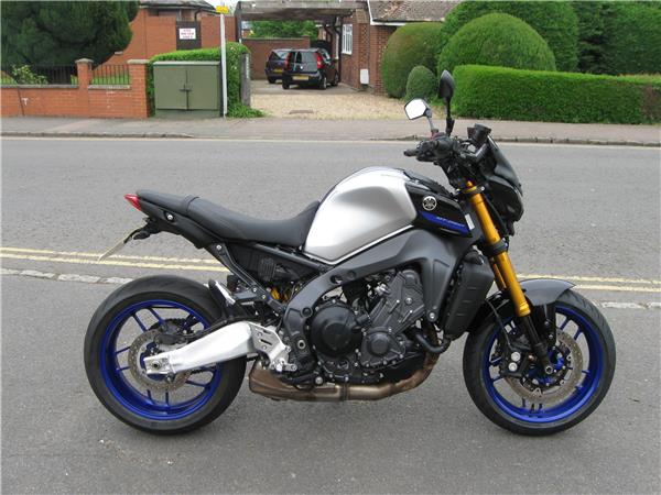 Yamaha MT-09 SP. Screen and tail tidy fitted.