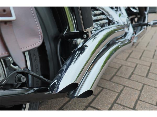 2015 HARLEY-DAVIDSON SOFTAIL FXSB BREAKOUT