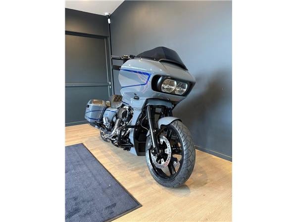 2017 HARLEY-DAVIDSON ROAD GLIDE