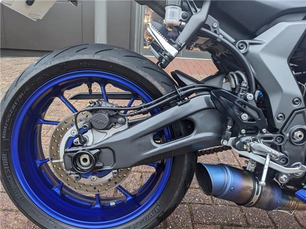 2022 Yamaha R7