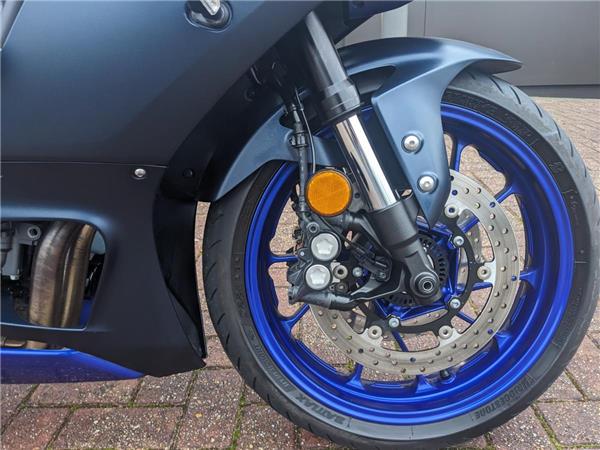 2022 Yamaha R7