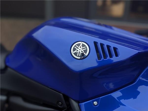 2022 Yamaha R7