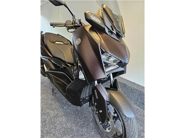 2024 Yamaha XMAX 300