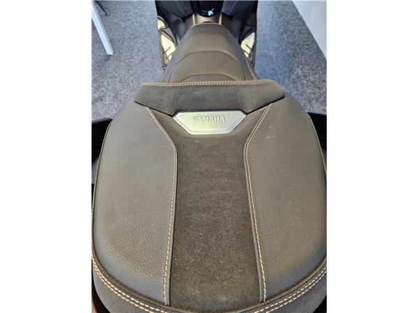 2024 Yamaha XMAX 300