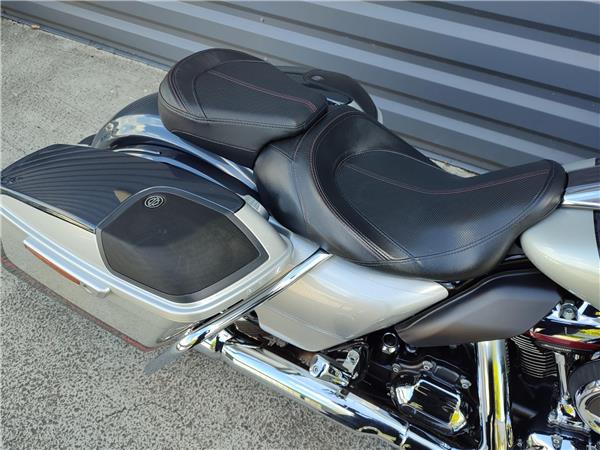 2019 HARLEY-DAVIDSON STREET GLIDE