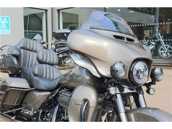 2022 HARLEY-DAVIDSON CVO FLHTKSE ELECTRA GLIDE ULTRA LIMITED