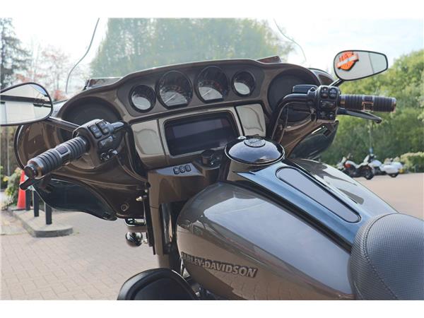 2022 HARLEY-DAVIDSON CVO FLHTKSE ELECTRA GLIDE ULTRA LIMITED