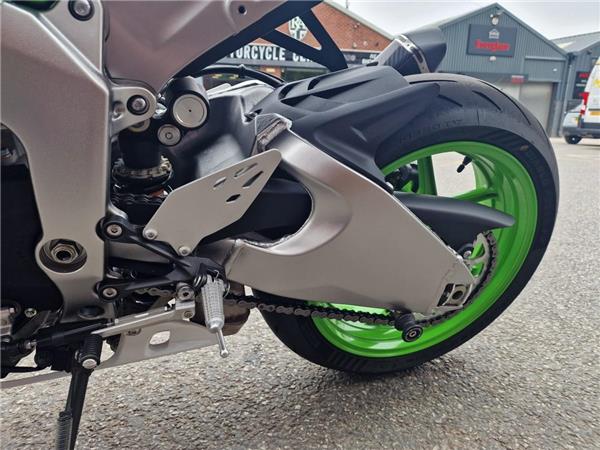 2024 Kawasaki Ninja ZX-6R
