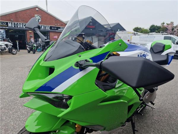 2024 Kawasaki Ninja ZX-6R