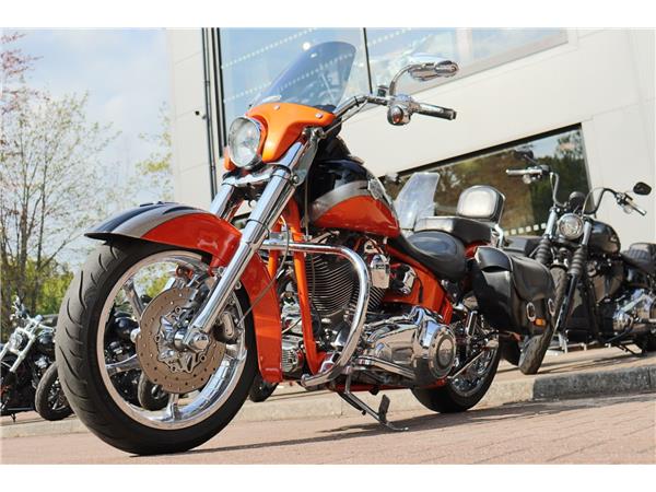 2010 HARLEY-DAVIDSON CVO FLSTSE SCREAMIN EAGLE SOFTAIL CONVERTIBLE