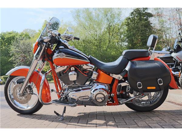 2010 HARLEY-DAVIDSON CVO FLSTSE SCREAMIN EAGLE SOFTAIL CONVERTIBLE