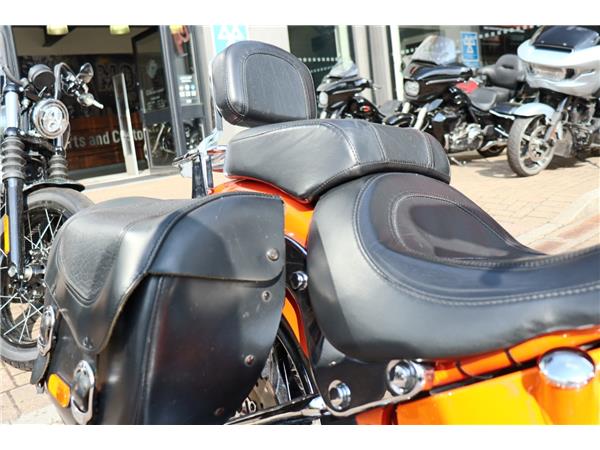 2010 HARLEY-DAVIDSON CVO FLSTSE SCREAMIN EAGLE SOFTAIL CONVERTIBLE