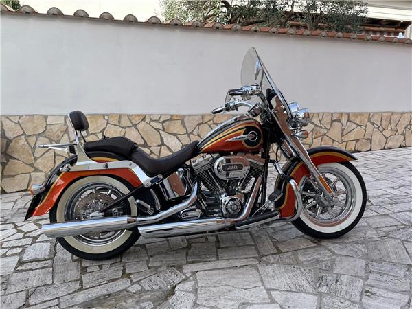 Harley-Davidson CVO - FLSTNSE Deluxe CVO