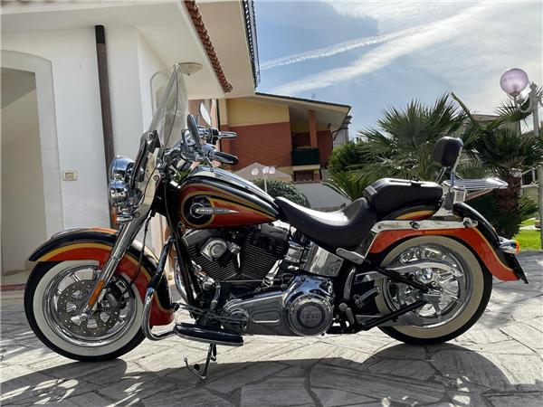 Harley-Davidson CVO - FLSTNSE Deluxe CVO