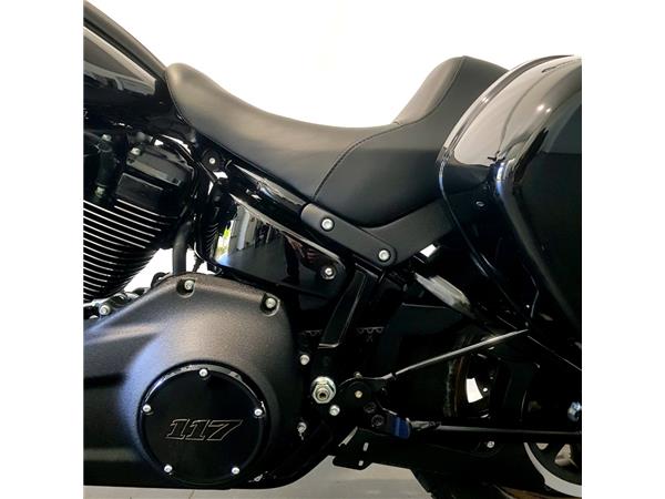 HARLEY-DAVIDSON LOW RIDER ST