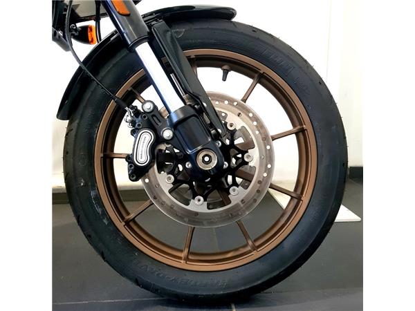 HARLEY-DAVIDSON LOW RIDER ST