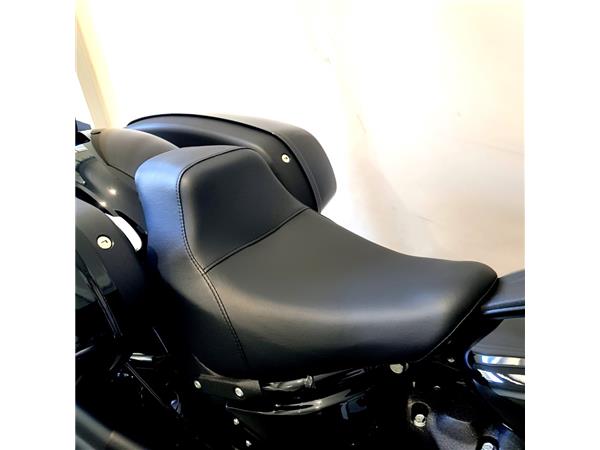 HARLEY-DAVIDSON LOW RIDER ST